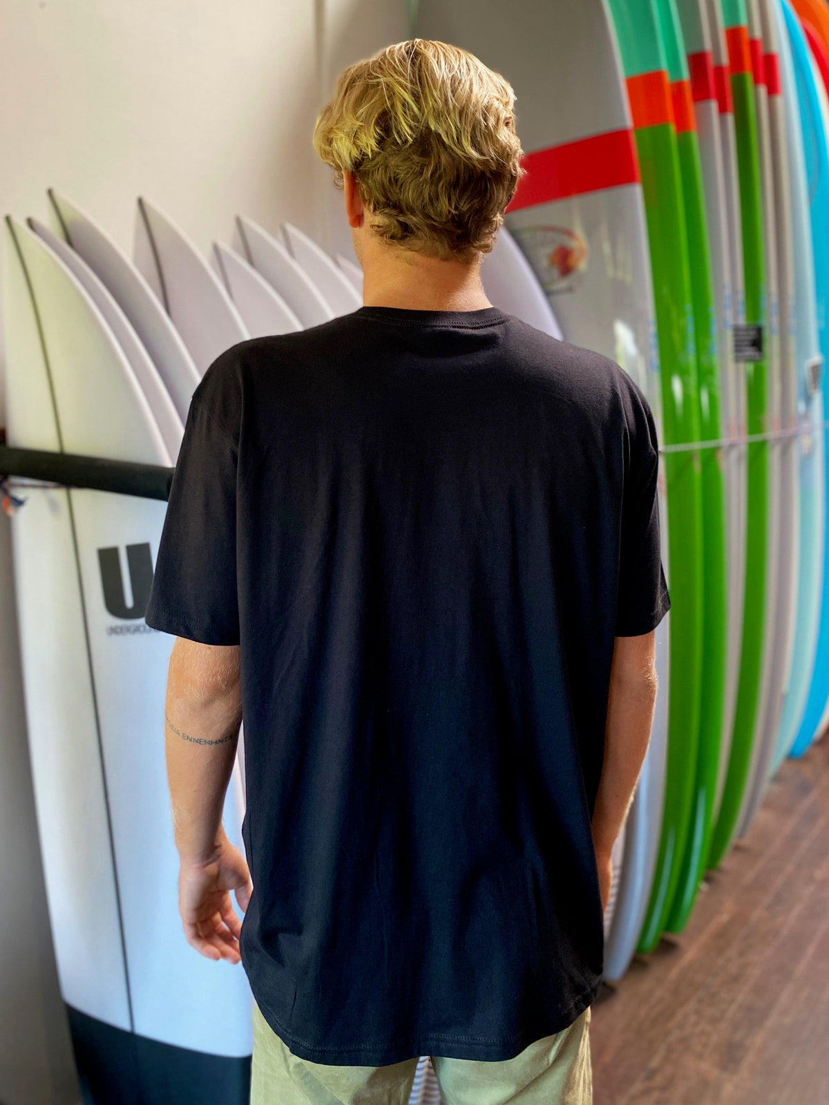 Underground Surf Fin Black T-shirt